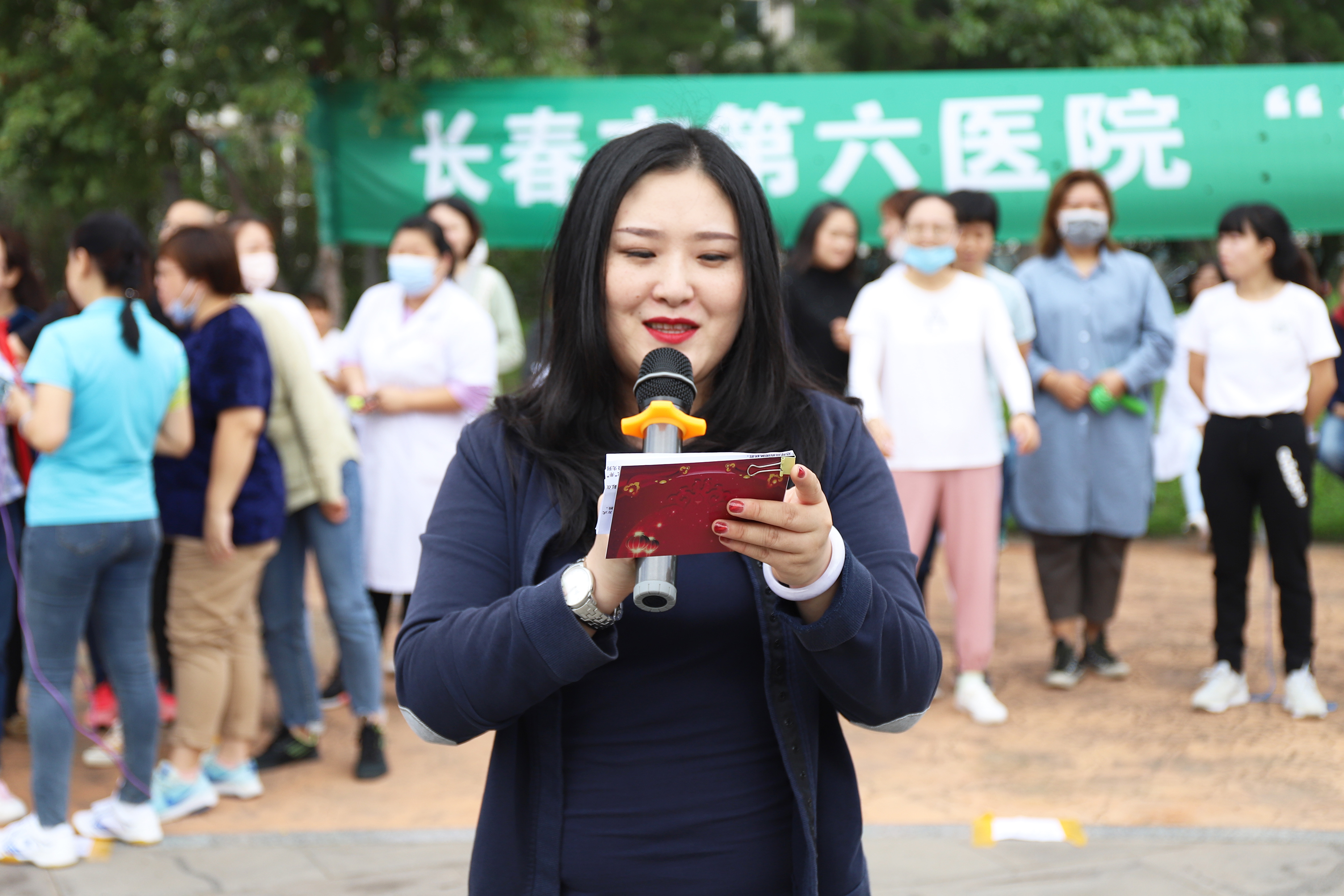 11主持.jpg 11主持.jpg